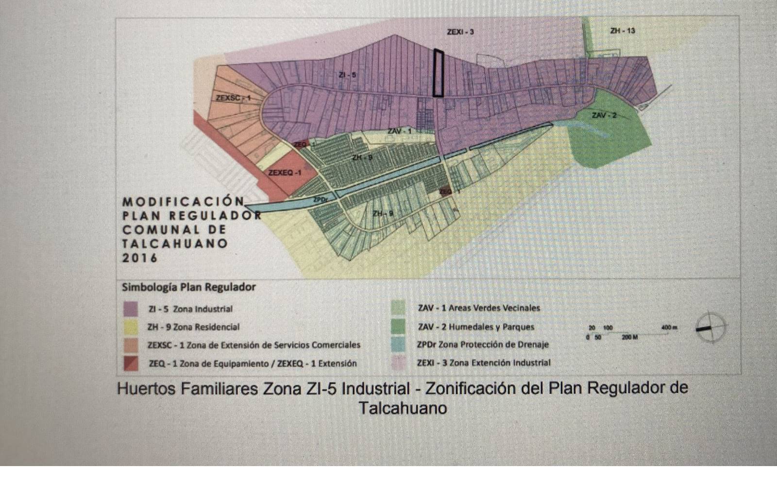 Plano regulador comunal con zonificación del terreno.